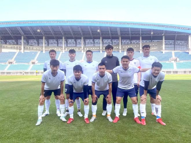 比赛临近，球队整装待发，备战全线拉起